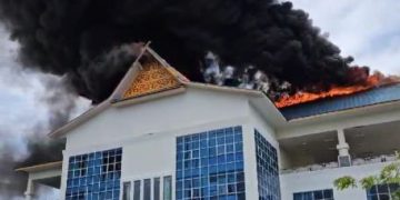 Gedung Lipat Kajang Komplek Perkantoran Walikota Pekanbaru Terbakar