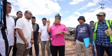 Tinjau Proyek Jembatan Sungai Masjid Dumai, Sekda Riau Targetkan Rampung Akhir Tahun