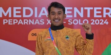 Ammar Hudzaifah Raih Medali Emas Pertama di Peparnas