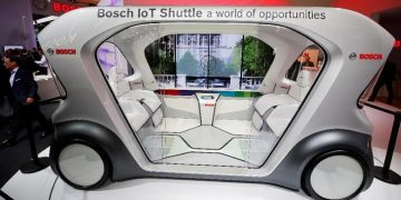 Mobil Listrik Bikin Pusing, Perusahaan Raksasa Ini Mau PHK 5.500 Orang