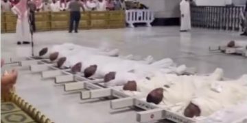 Hadits tentang Solat Jenazah dan Keutamaannya bagi Umat Muslim