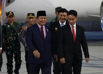 Prabowo Tiba di Jakarta Usai Kunker ke 6 Negara, Disambut Gibran