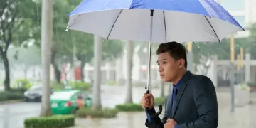 Turun Hujan Deras, Apakah Boleh Tidak Hadiri Sholat Jumat?