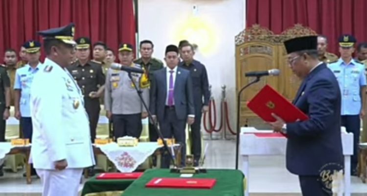 Roni Rahmad Dilantik Menjadi Pj Wali Kota Pekanbaru