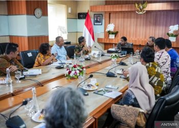 Raja Juli Antoni PASTIKAN Terbuka Jalin Kerjasama untuk Selesaikan Masalah Hutan