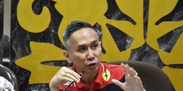 Tekad Abidin : Sampah Menumpuk, Tak Mampu Angkut Sampah, Putuskan Kontraknya …