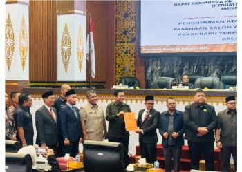 Syah ! Agung Nugroho – Markarius Anwar Pimpin Kota Pekanbaru