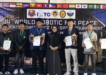 Siswa SMA Muhammadiyah 1 Palembang Raih Juara 1 Kompetisi Robot Internasional 2025 di Jeddah