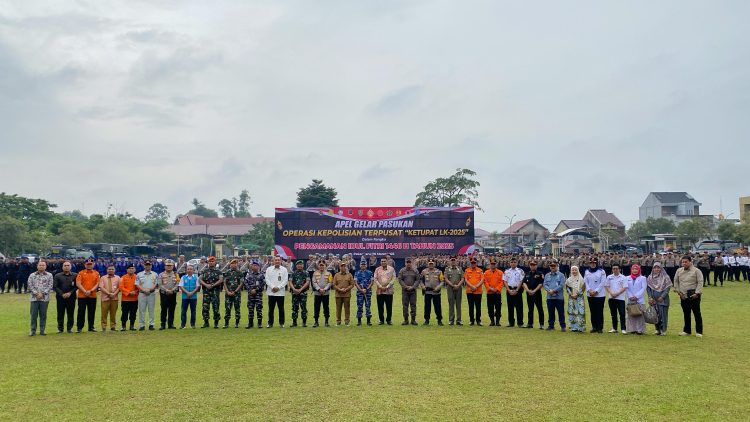 PMI Riau Hadir dalam Apel Gelar Pasukan Operasi Ketupat LK 2025 untuk Pengamanan Idul Fitri