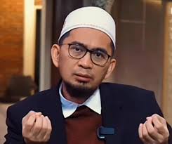 Ustadz Adi Hidayat : Amalkan Doa ini, Utang Sebesar Gunung Uhud Niscaya Lunas