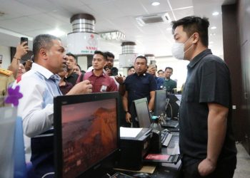 WaMen Menaker dan Gubernur Riau ke Kantor Penahan ijazah, Pemilik BPW Kabur ke Malaysia ?