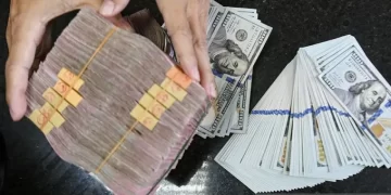 Rupiah melemah dipengaruhi sejumlah kebijakan pemerintah
