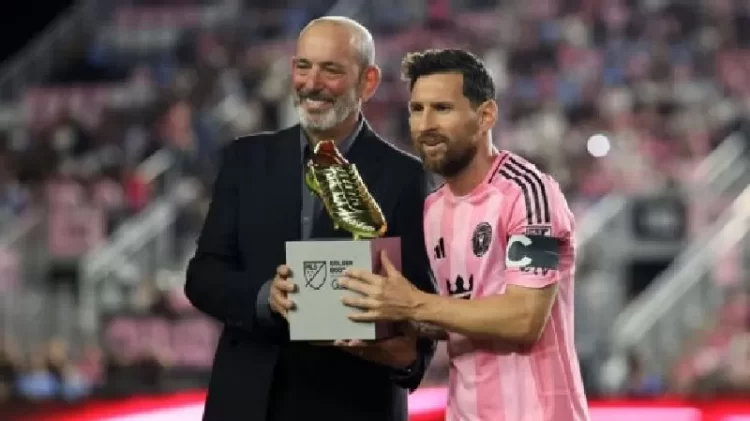 Peraih Sepatu Emas MLS, Messi Cetak Dua Gol Bawa Miami Raih Kemenangan Play-off