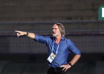 Duel Pelatih Dewa United Vs Persita: Jan Olde Riekerink dan Carlos Pena Berjuang Akhiri Puasa Kemenangan