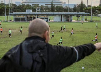 Pengamat Malaysia: PSSI Harus Lebih Banyak Orbitkan Pelatih Muda Seperti Nova Arianto di Timnas Indonesia