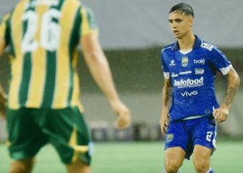 BRI Super League: Kunjungi Keluarga di Belanda, Eliano Reijnders Kembali ke Persib dengan Optimistis
