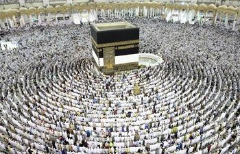 Ini Alasan Kenapa Pesawat Dilarang Terbang di Atas Ka’bah