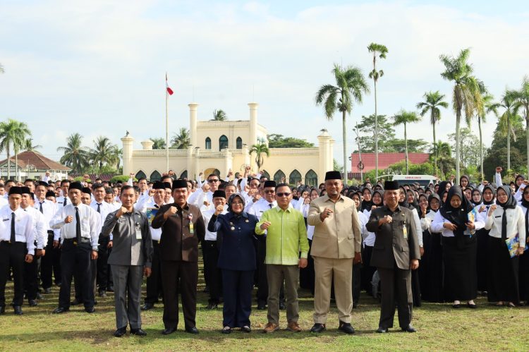 Lantik 3.054 Honorer Jadi ASN PPPK, Bupati Siak Tekankan Displin Jadi Prioritas Kedepan.