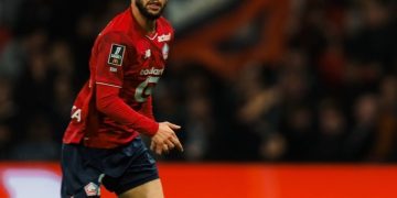 Kabar Buruk, Calvin Verdonk Dipastikan Absen Bela LOSC Lille Kontra Dinamo Zagreb di Liga Europa 2025-2026