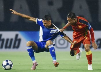 Eliano Reijnders Terancam Akumulasi Kartu Jelang Persib Vs Persija, Bojan Hodak Ogah Pikirkan Macan Kemayoran