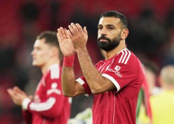 Arne Slot Buka Alasan Kembali Cadangkan Mohamed Salah