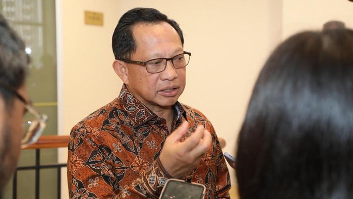 Tito Sebut 106 Ribu Pakaian Baru Bakal Dikirim ke Korban Bencana Sumatera