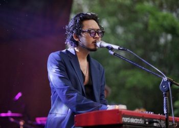Pamungkas Gak Pede Bikin Lagu Bahasa Indonesia, Tapi Laku!