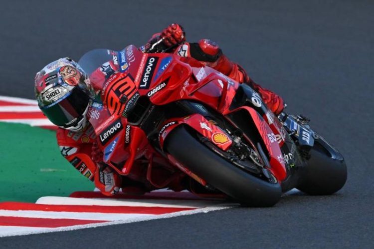 Simoncelli Prediksi Marquez Tetap Jadi Teror Menakutkan di MotoGP 2026!