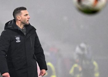 Tak Hanya Alex Pastoor, Pelatih Dean James Juga Siap Bersaing Menuju Kursi Pelatih Ajax Amsterdam