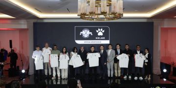 John Herdman Sumringah dengan Apparel Baru Timnas Indonesia: Membawa Semangat Positif!