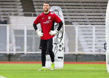 3 Alasan Masuk Akal Mengapa Ajax Memilih Maarten Paes