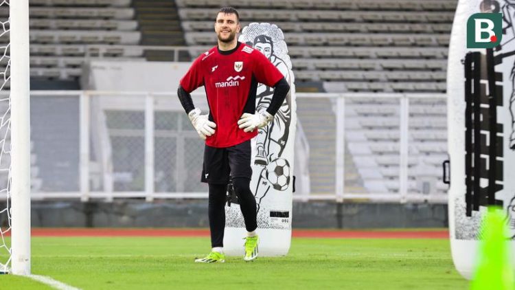3 Alasan Masuk Akal Mengapa Ajax Memilih Maarten Paes