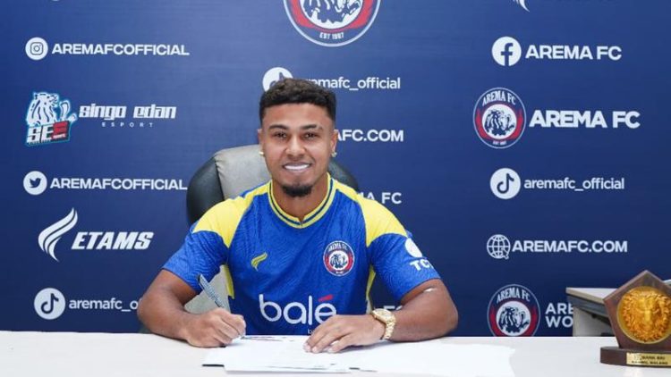 Gabriel Silva, Pengganti Paulinho Moccelin di Arema FC