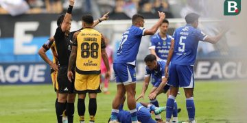 Kiat 3 Penantang Jegal Persib Hatrik Juara Super League: Butuh Konsistensi dan Kedalaman Tim Kuat