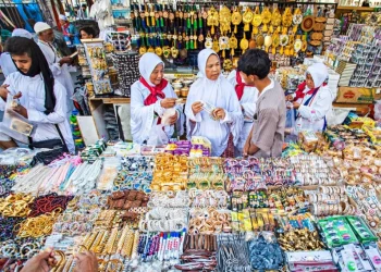 Banyak Oleh-Oleh Haji di Saudi Ternyata Buatan Indonesia