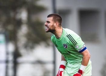 Tes Medis Rampung, Kiper Timnas Indonesia Akan Segera Diperkenalkan Ajax Amsterdam ke Publik