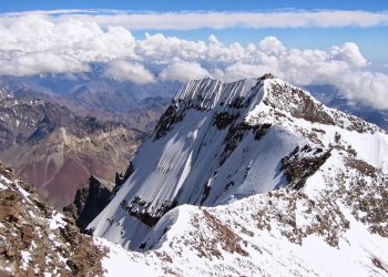 Bagaimana Kondisi Salju Abadi di Papua? Cek Faktanya!