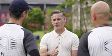 Pelatih Persija Ungkap Isi Percakapannya dengan John Herdman di Sawangan: Pujian, Motivasi, dan Dukungan Timnas Indonesia ke Piala Dunia 2030