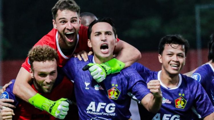 Permainan Terbaik Ezra Walian Kembali di Persik Kediri: Layak ke Timnas Indonesia?