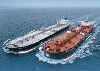 Kapal Tanker Pertamina Belum Bisa Lewati Selat Hormuz,