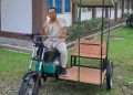 Mahasiswa dan Dosen Teknik Elektro, Inovasi Becak Elektrik Hybrid Solar Panel