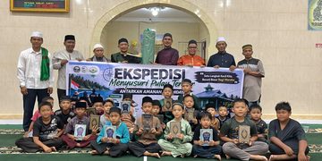 Menyusuri Pulau Terluar, Antarkan Amanah dan Hidayah