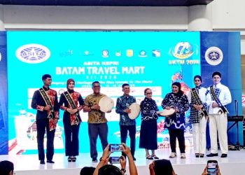 ASITA Kepri taja Batam Travel Mart 2026 di Mega Mall Resmi Dibuka, Pengunjung Ramai Berburu Paket Wisata